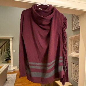 CAbi Women's Poncho Shawl